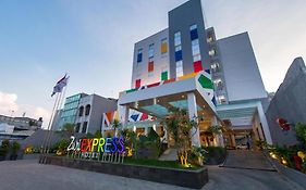 Zuri Express Mangga Dua